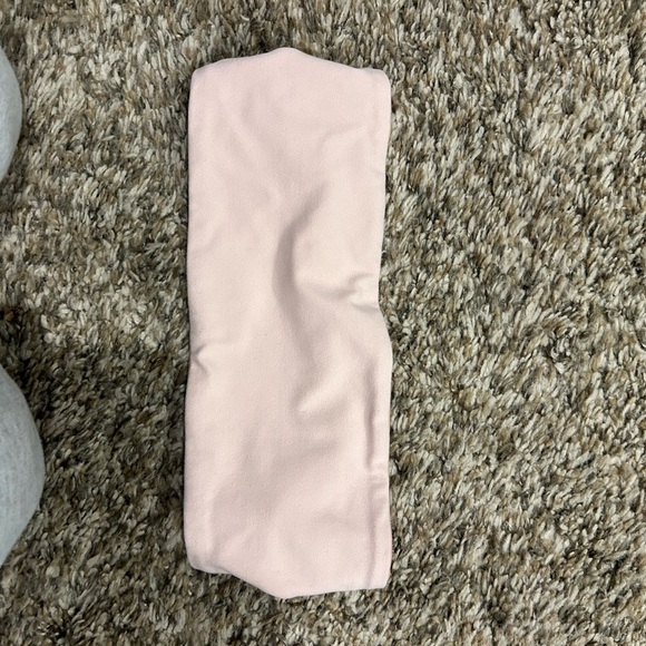 lululemon athletica Accessories - Reversible lulu headband